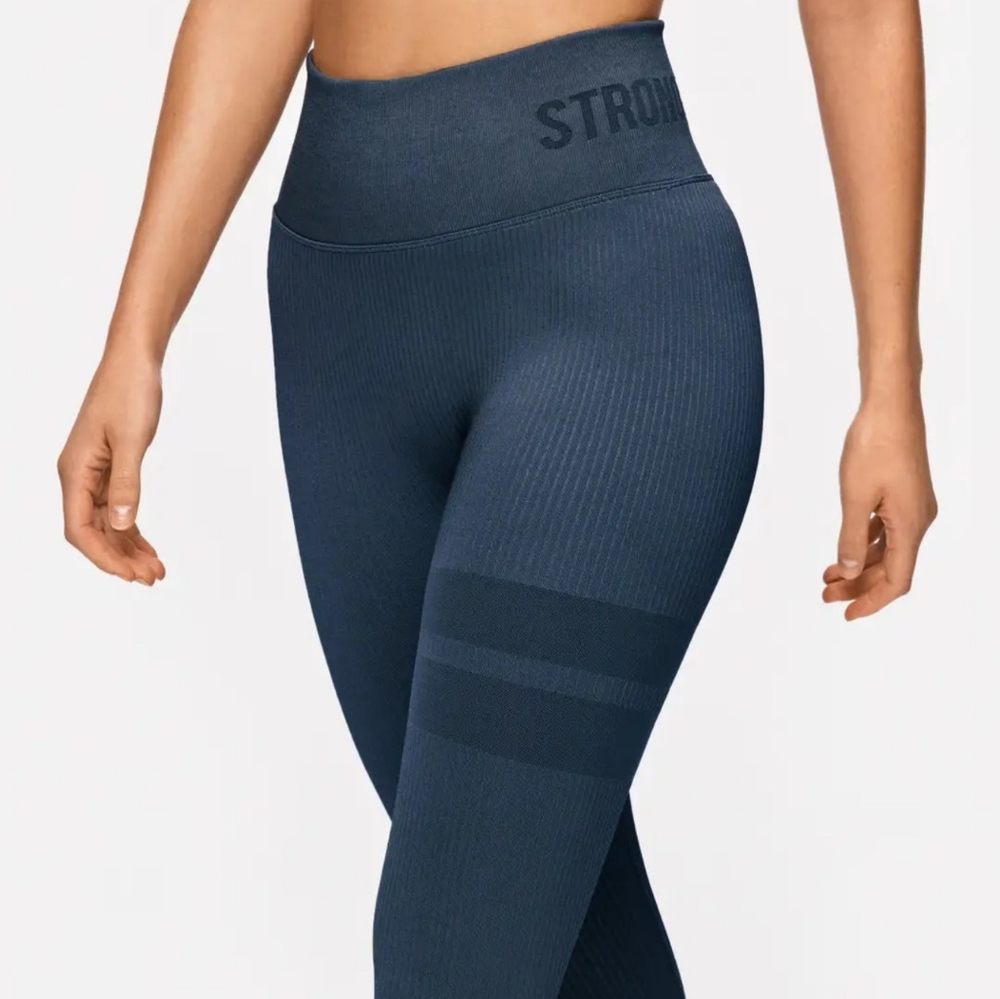 STRONGER Rib Seamless Leggings - Picture 5 of 7
